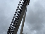 Crane Superstructure Hydraulics with Lift Cylinders