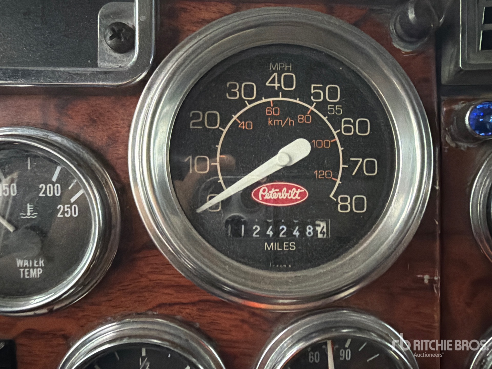 General Appearance with Hour Meter / Odometer