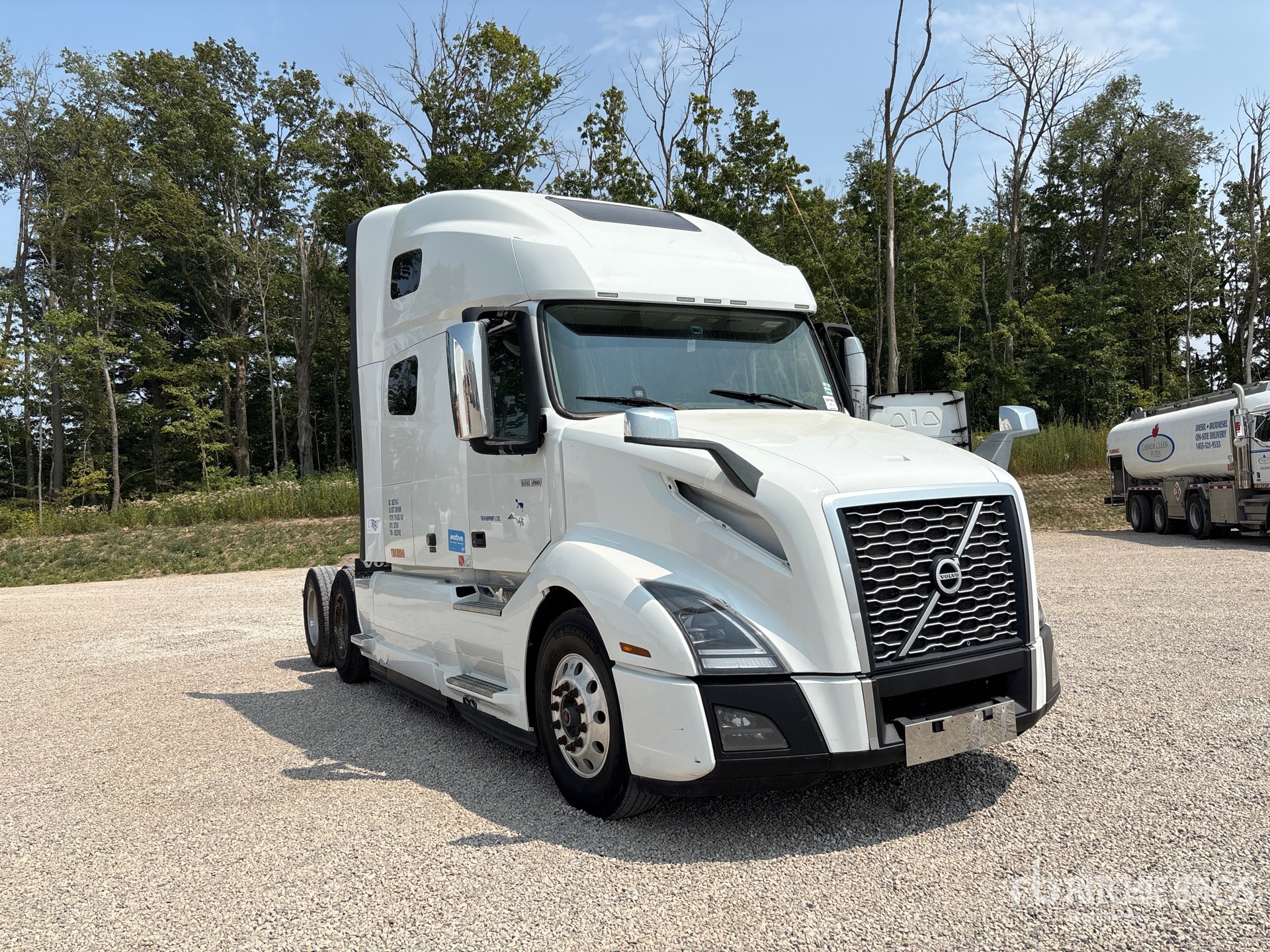 2020 Volvo VNL760