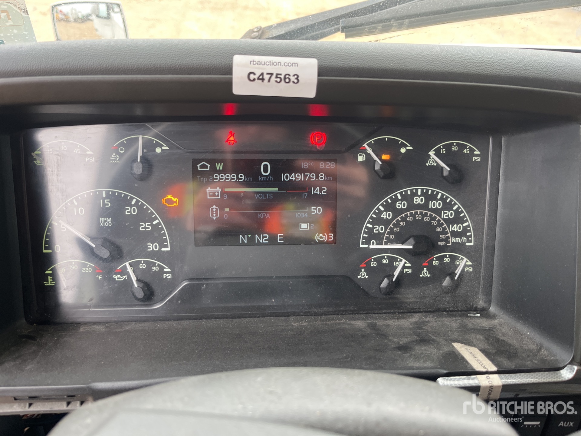 2020 Volvo VNL760