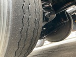 Underbody with Non-Driven Drop Axle (1)
