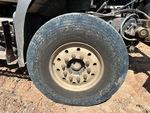 Underbody with Right Steer Tire