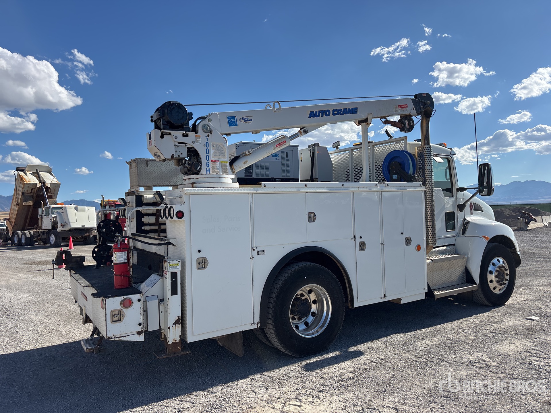 General Appearance with Picture, Right Rear Corner