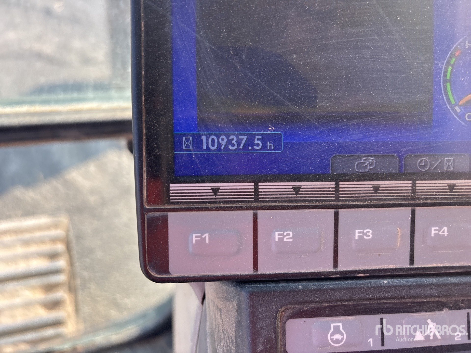 2017 Komatsu PC360LC-11