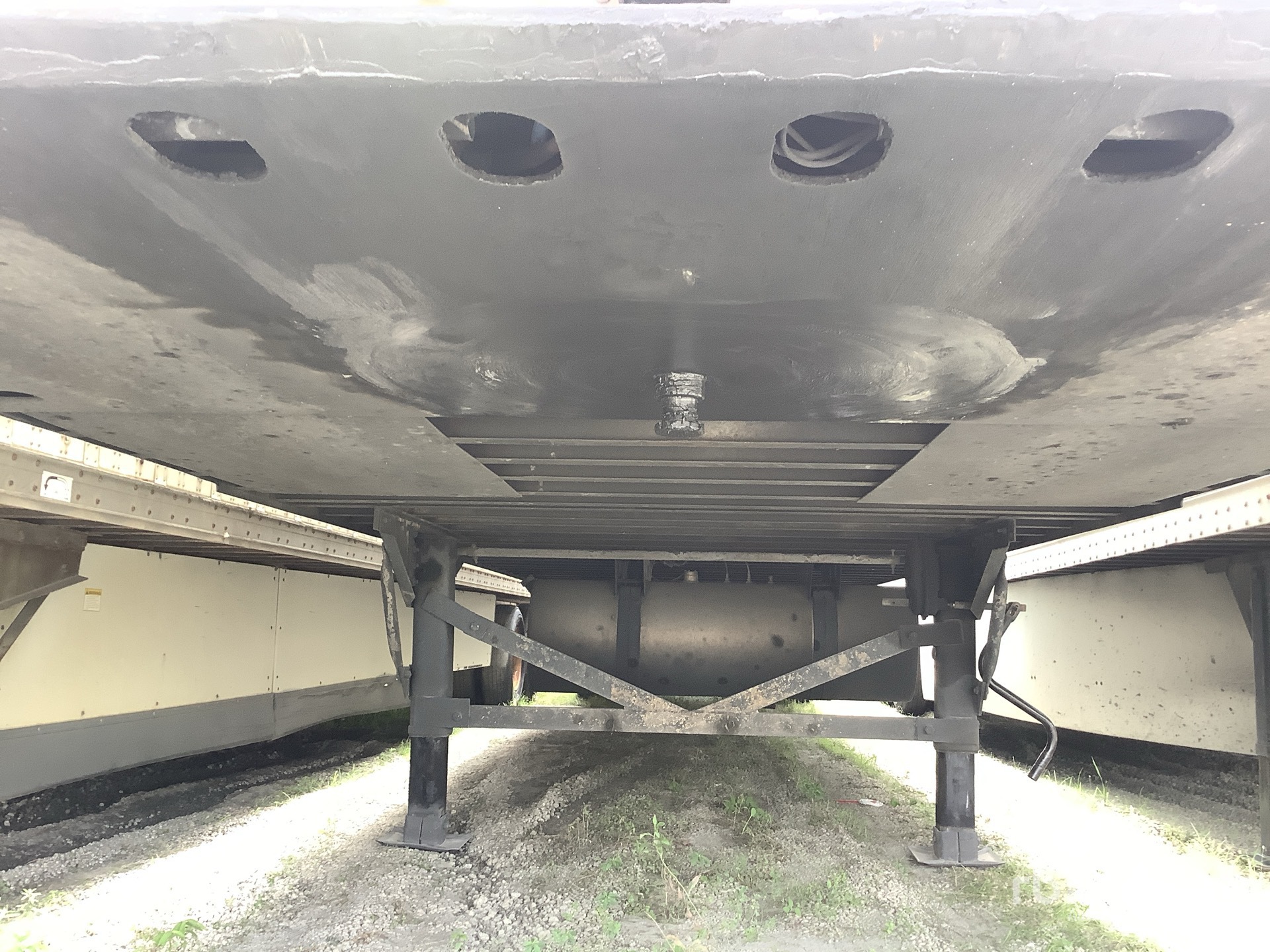 2012 Great Dane CLR-1114-32053