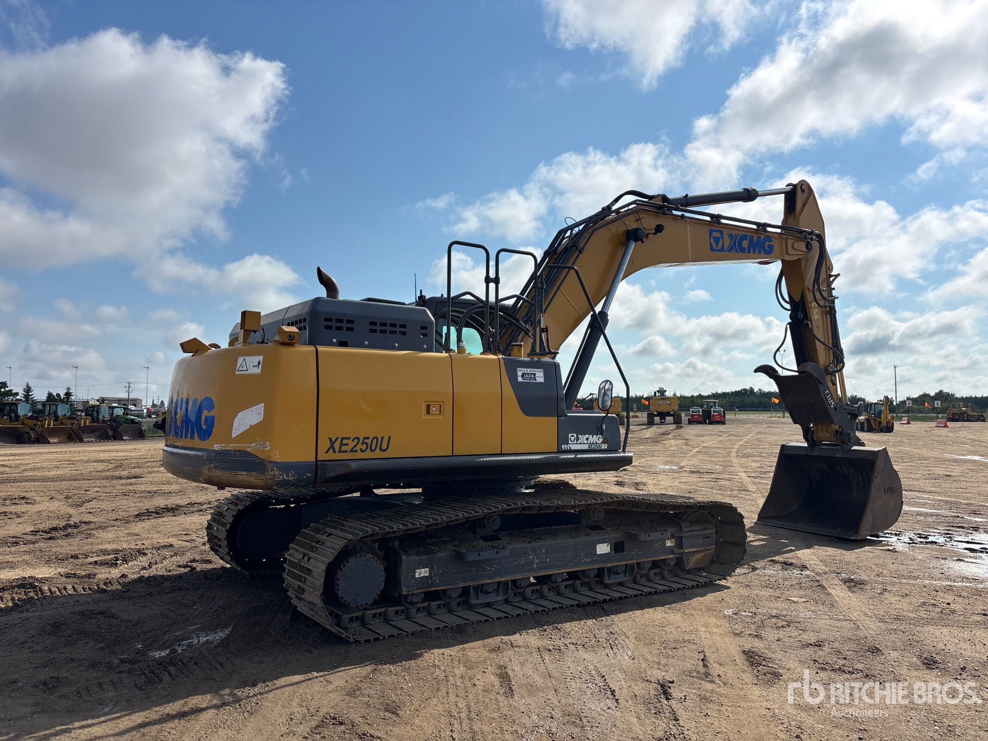2021 XCMG XE250U