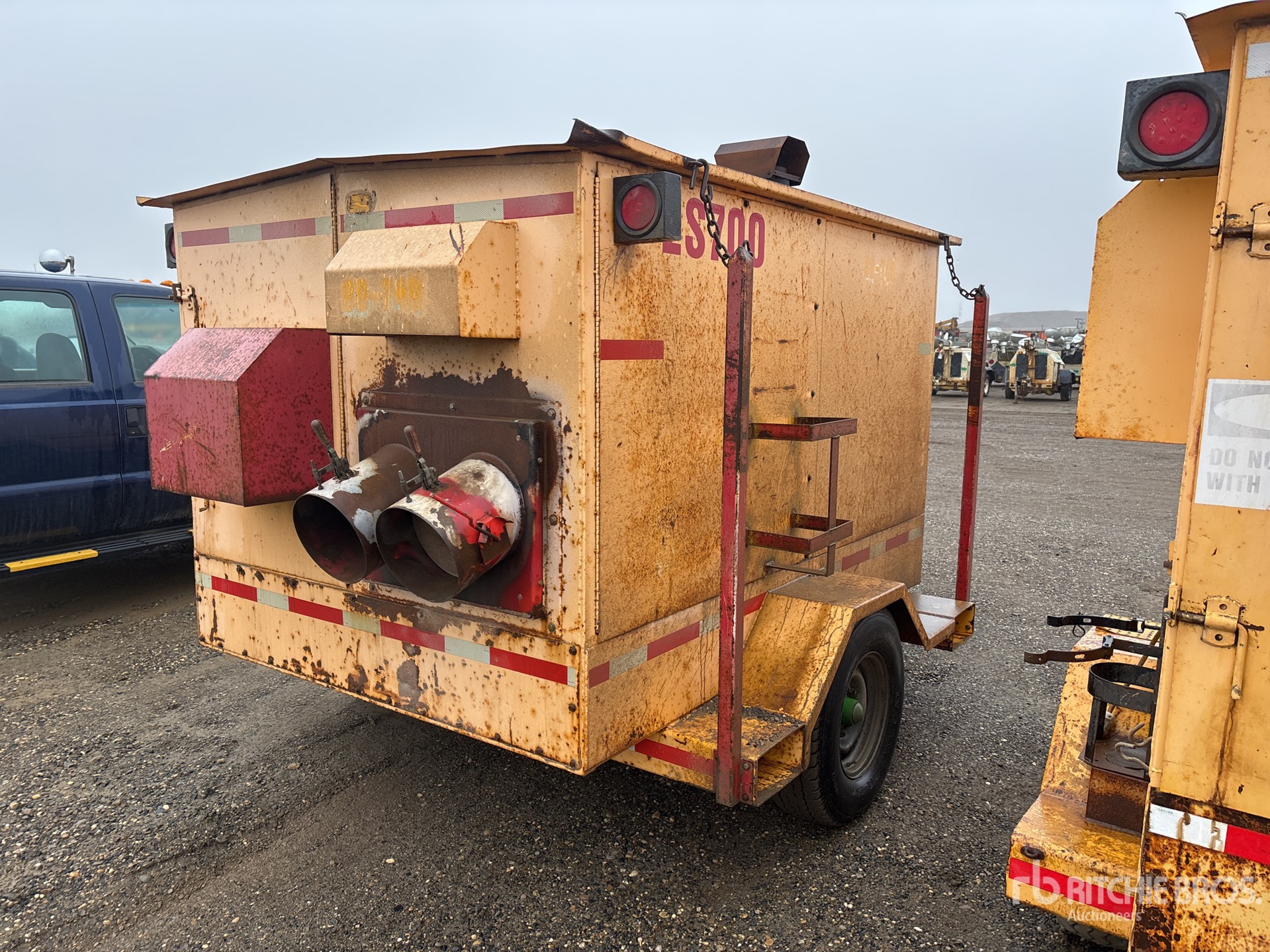 General Appearance with Picture, Right Rear Corner
