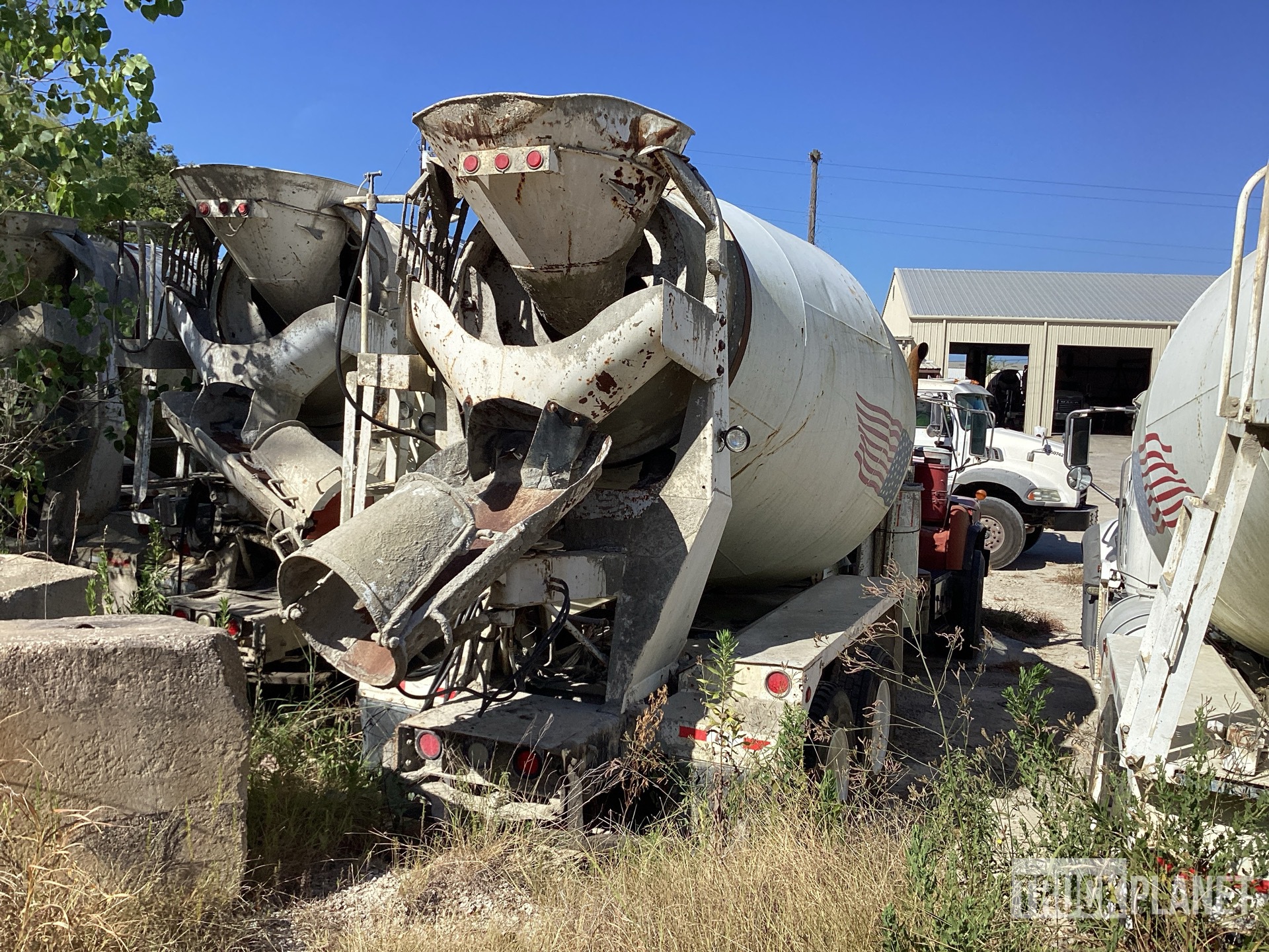 2006 Mack DM690S 6x4 Mixer Truck in Lufkin, Texas, United States
