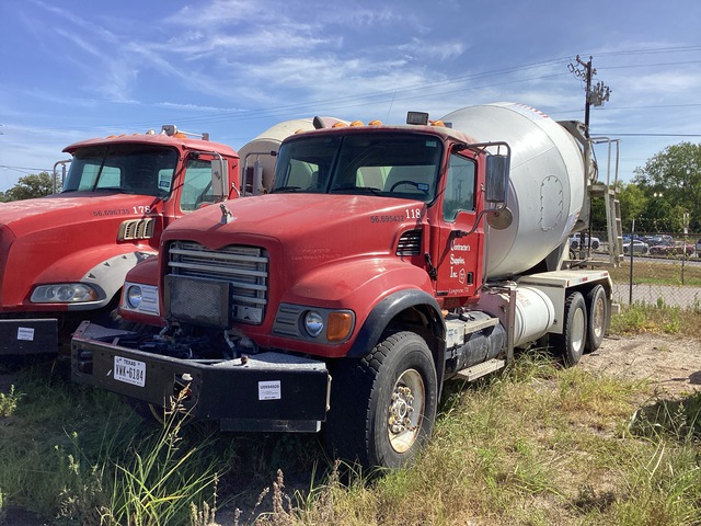 2003 Mack CV713 6x4 Mixer Truck