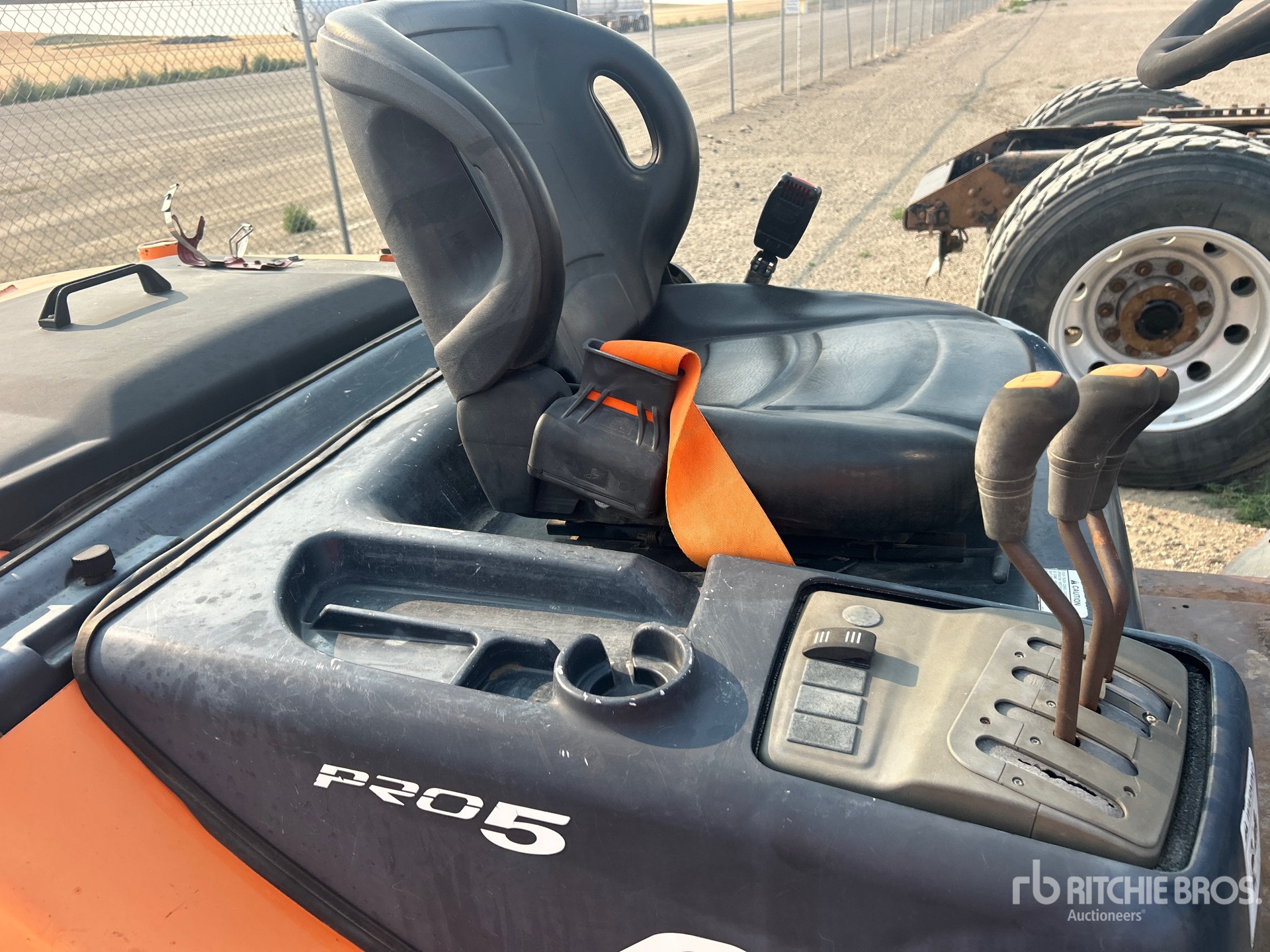 2011 Doosan D45S-5