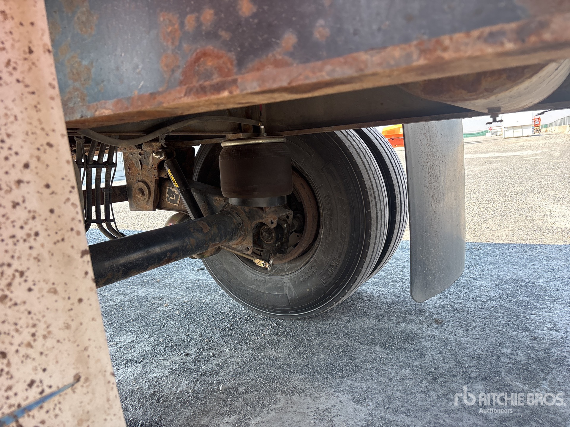 2008 Utility 48 ft T/A Spread Axle