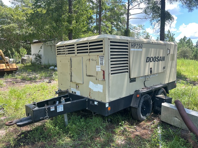 2012 Doosan HP750WCU-T4I 750 cfm Mobile Air Compressor