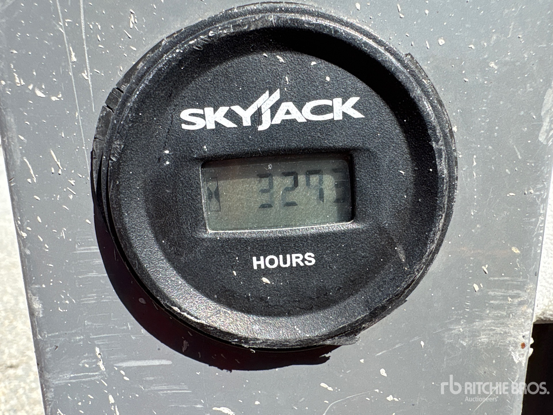 General Appearance with Hour Meter / Odometer