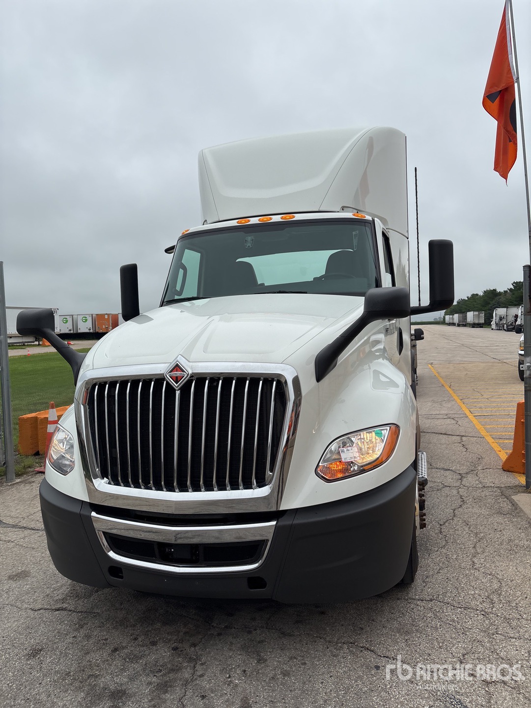 2021 International LT625