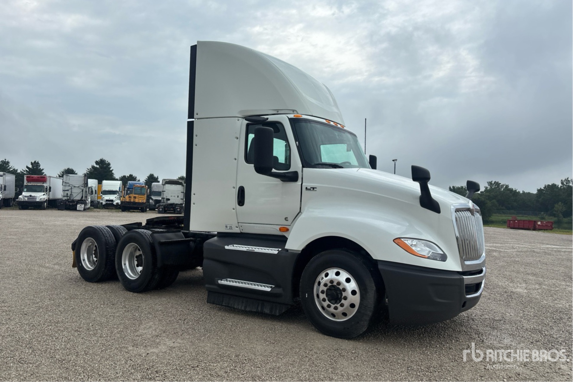 2021 International LT625