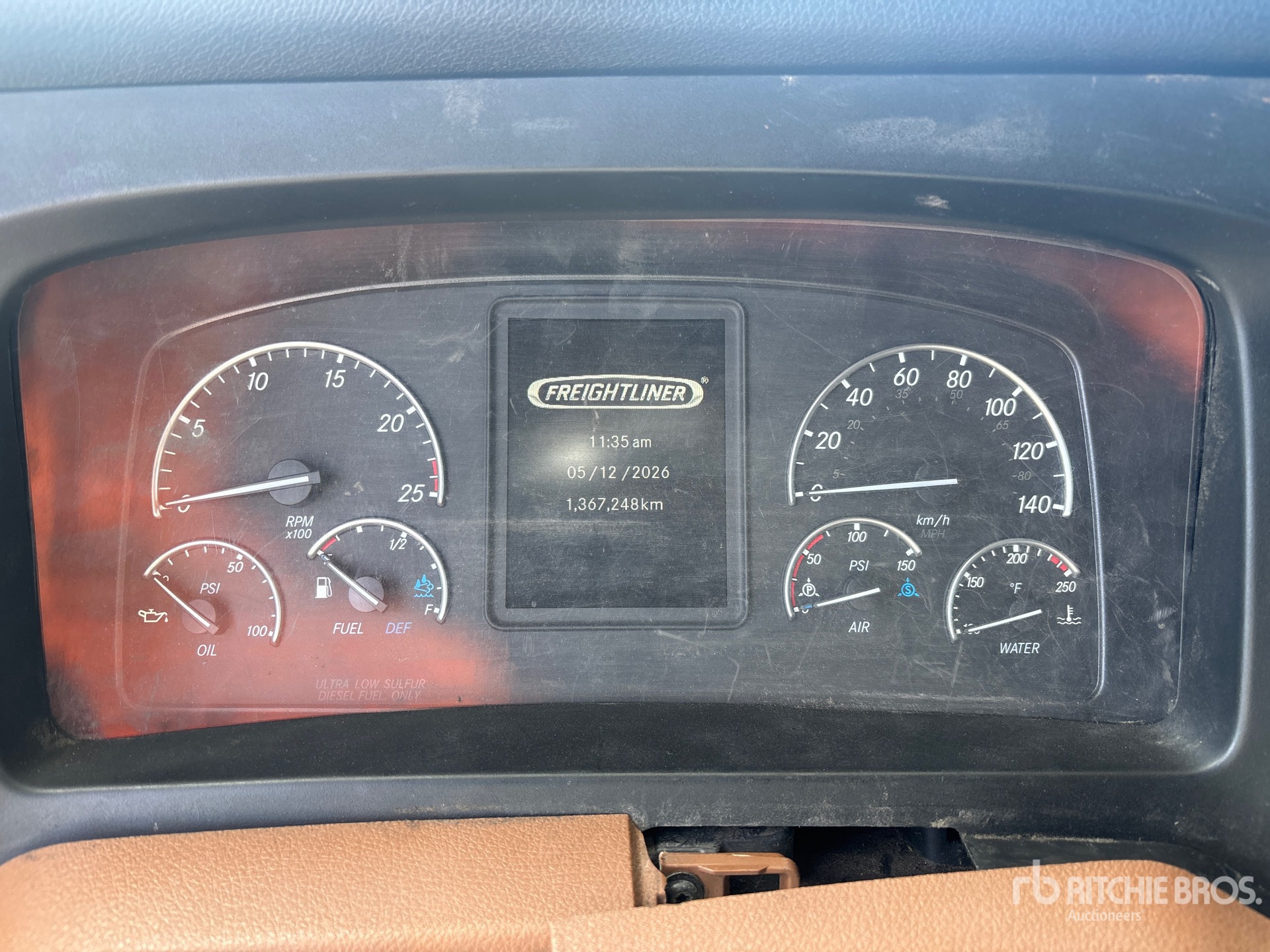 2020 Freightliner CASCADIA 126