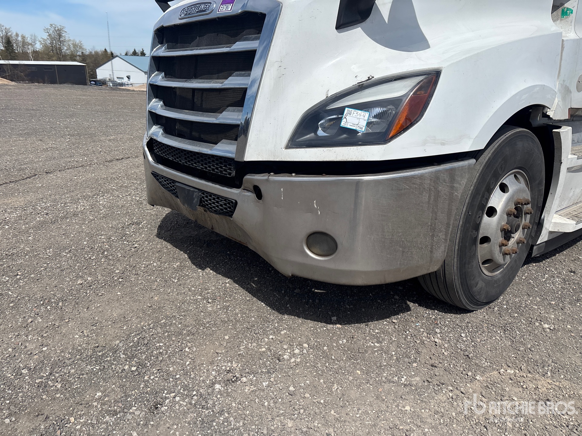 2020 Freightliner CASCADIA 126