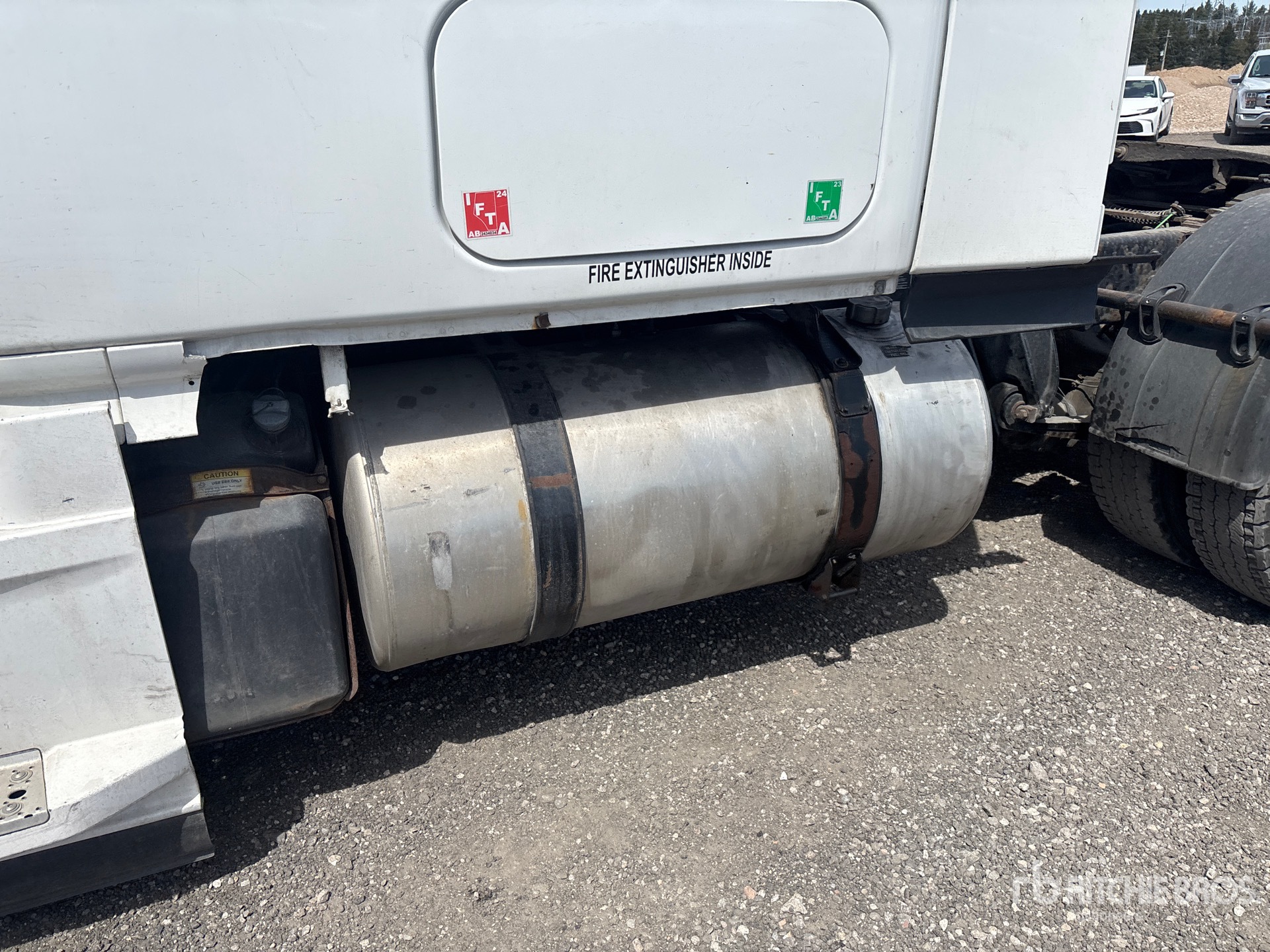 2020 Freightliner CASCADIA 126