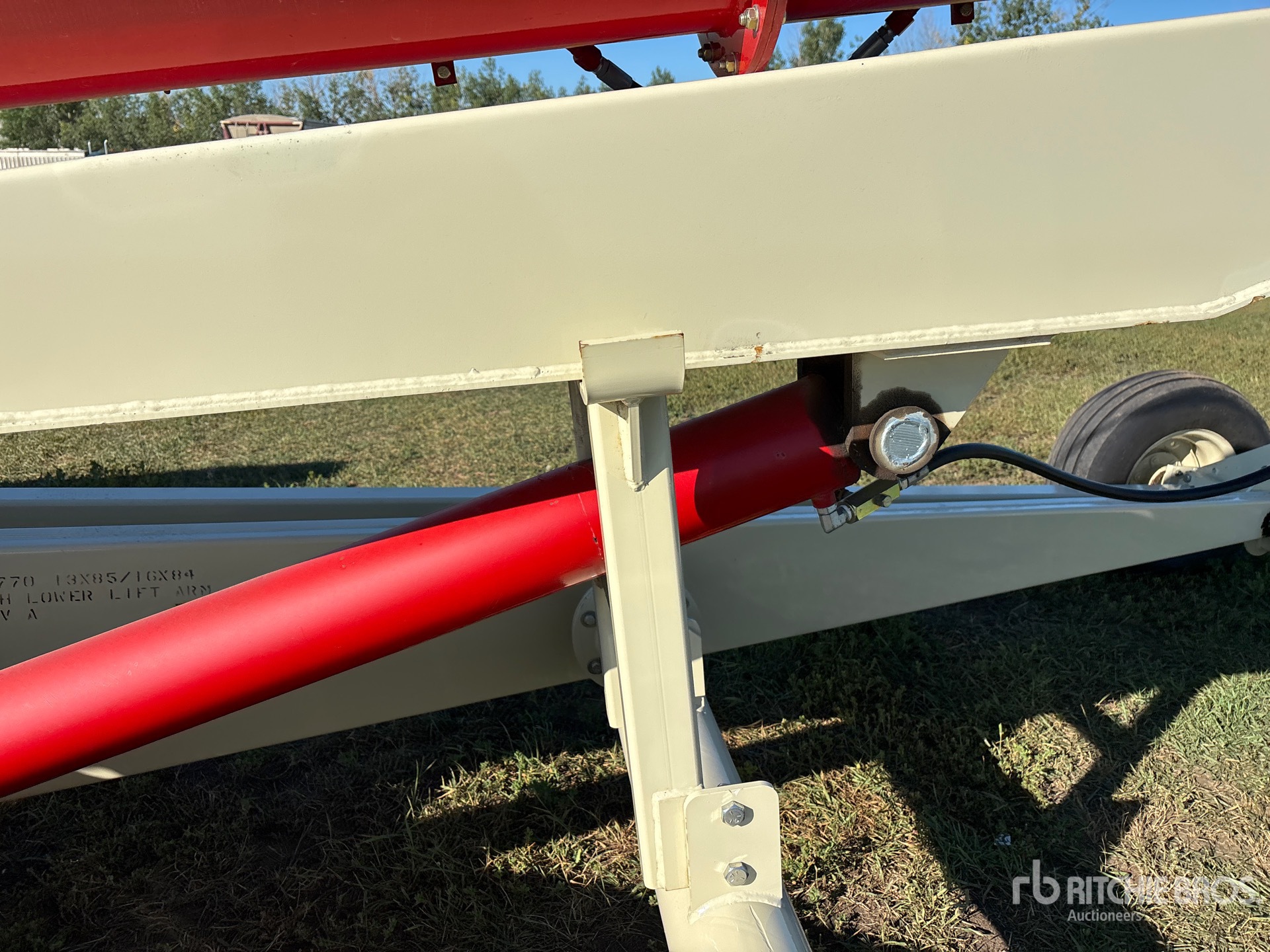 Farm King 1385