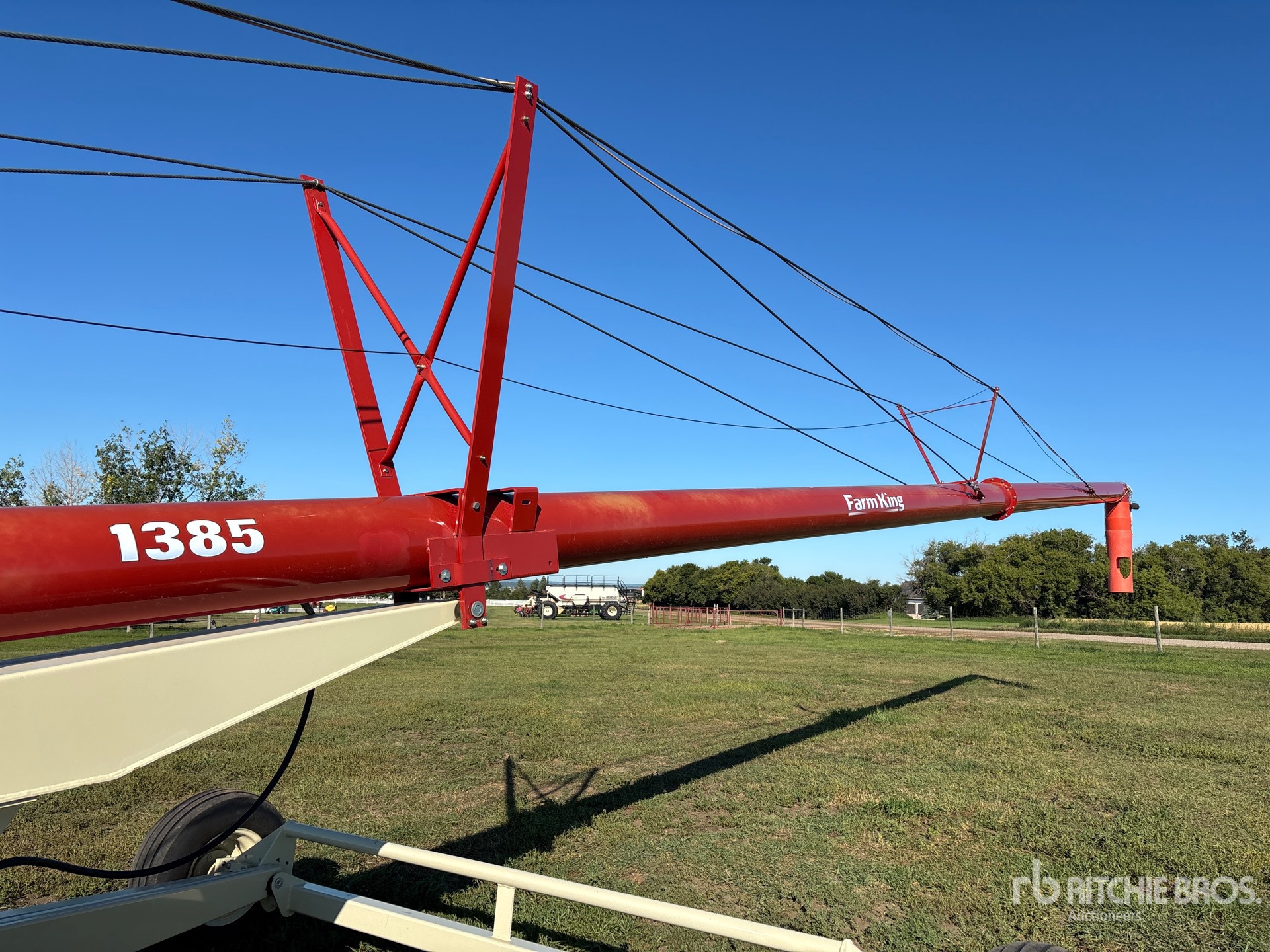 Farm King 1385