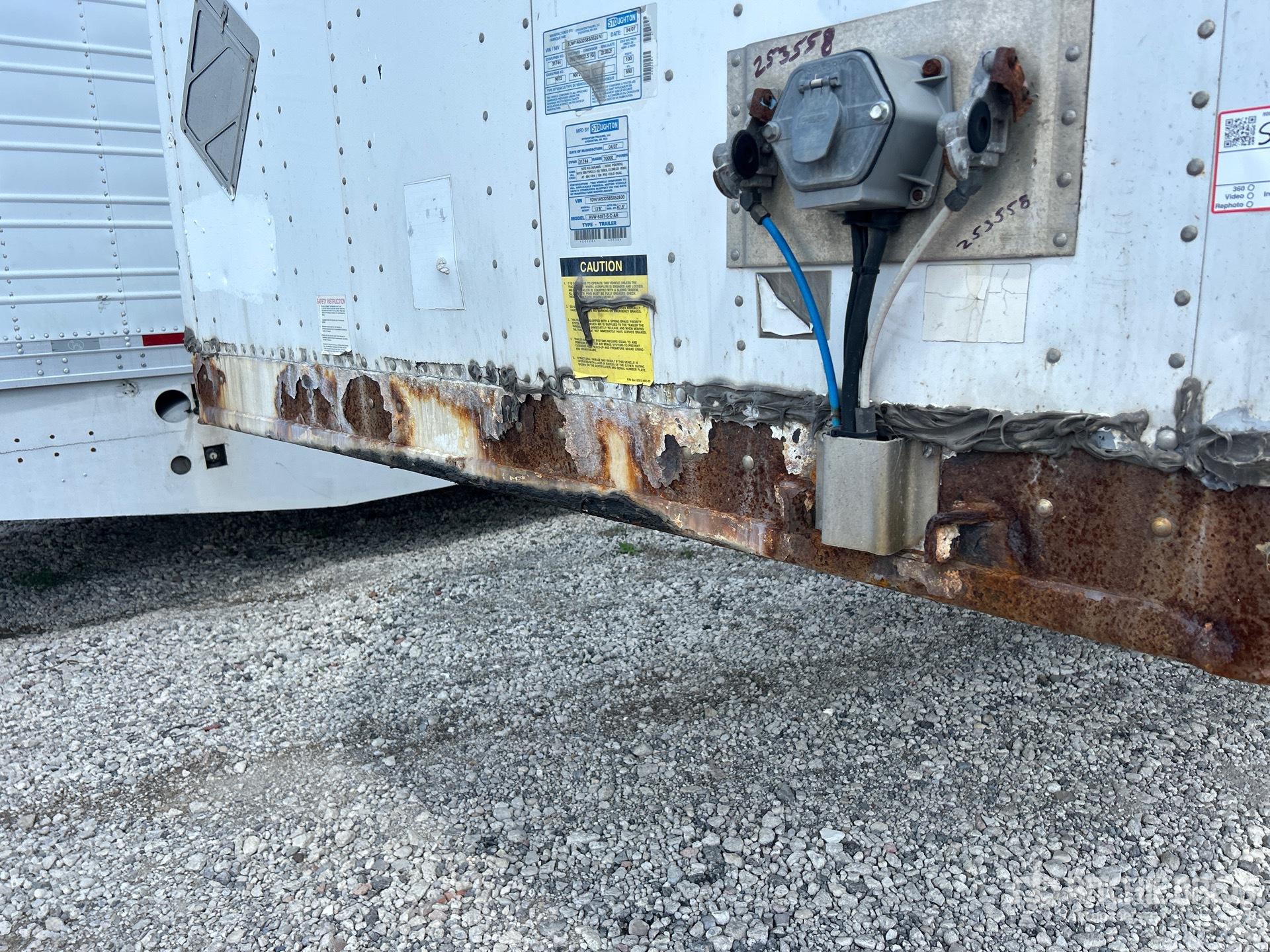 2008 Stoughton 53 ft x 102 in T/A