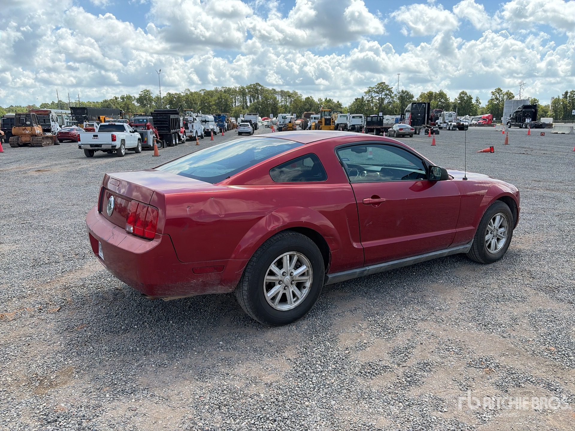 General Appearance with Picture, Right Rear Corner