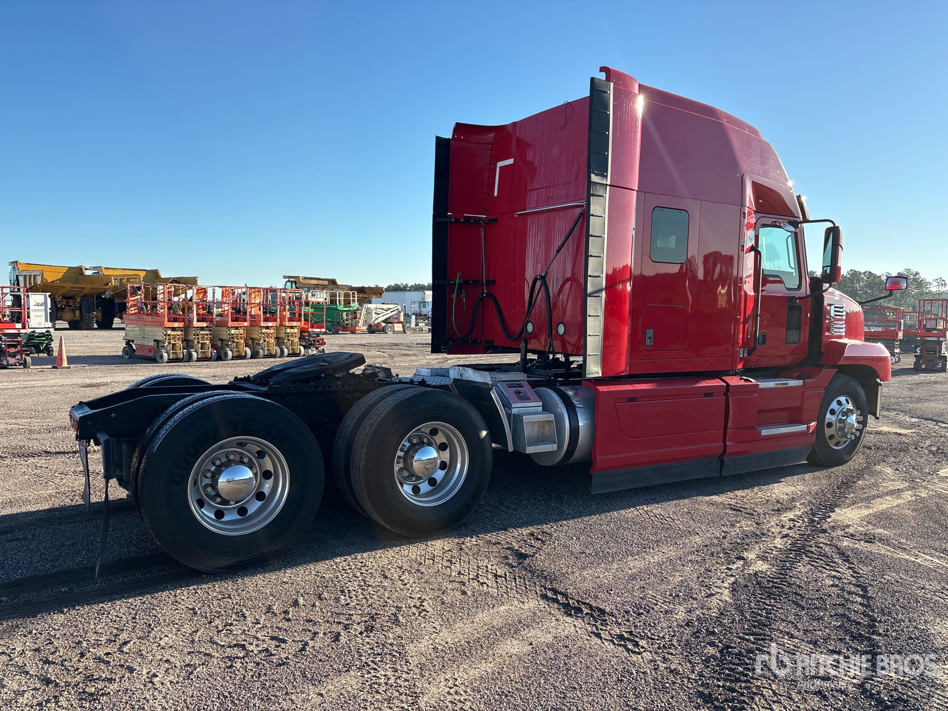 2019 Mack ANTHEM 64T
