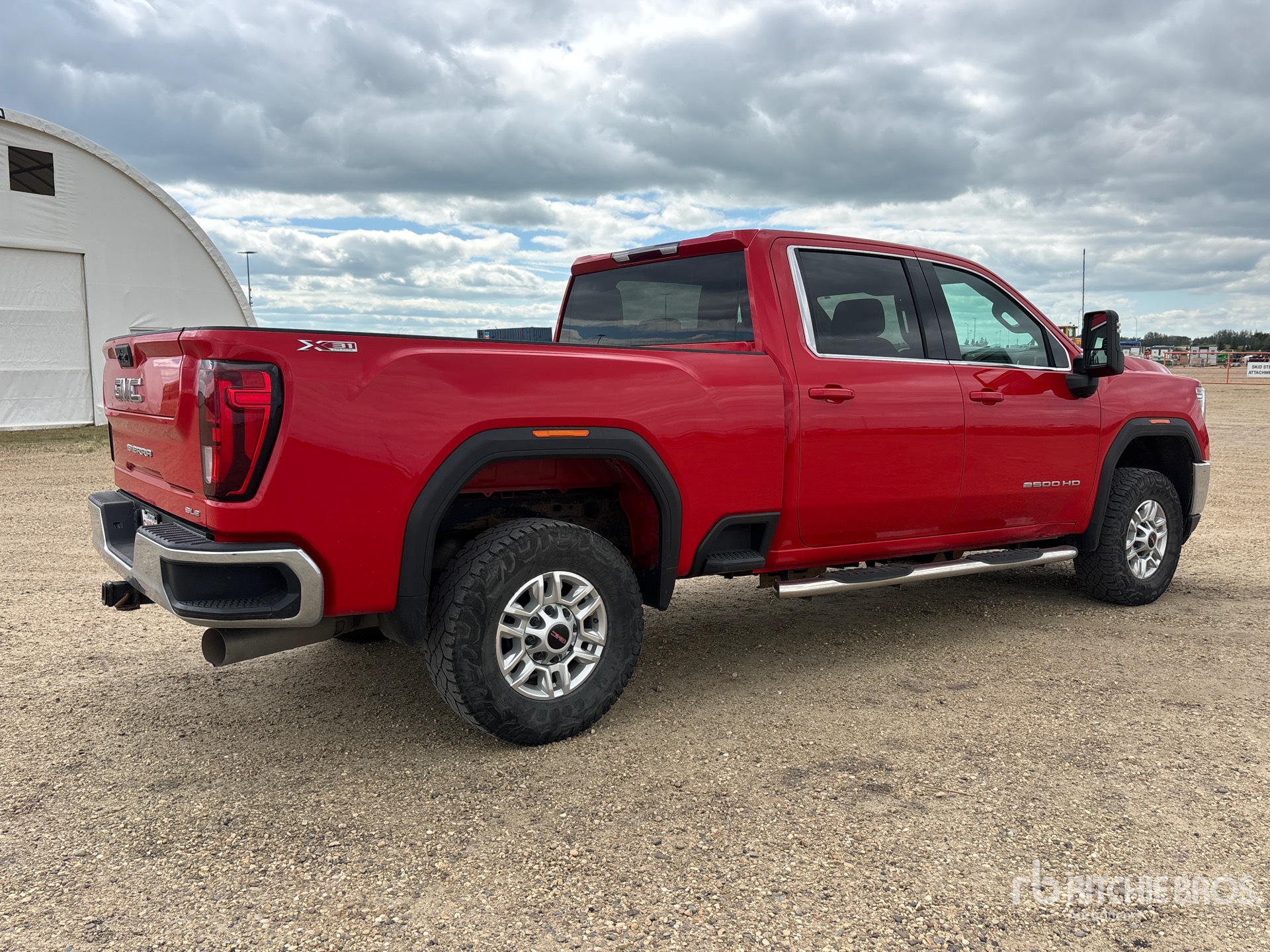 General Appearance with Picture, Right Rear Corner