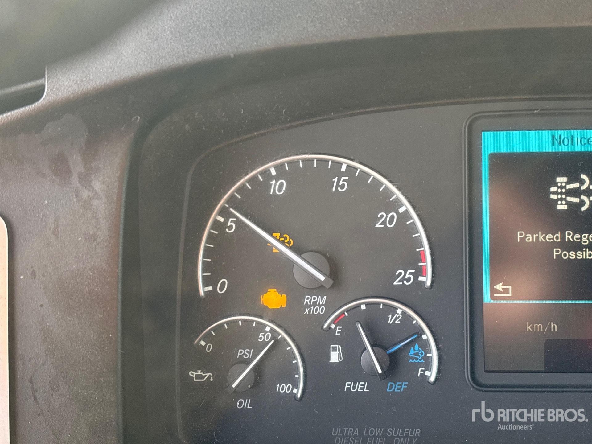2020 Freightliner CASCADIA 126