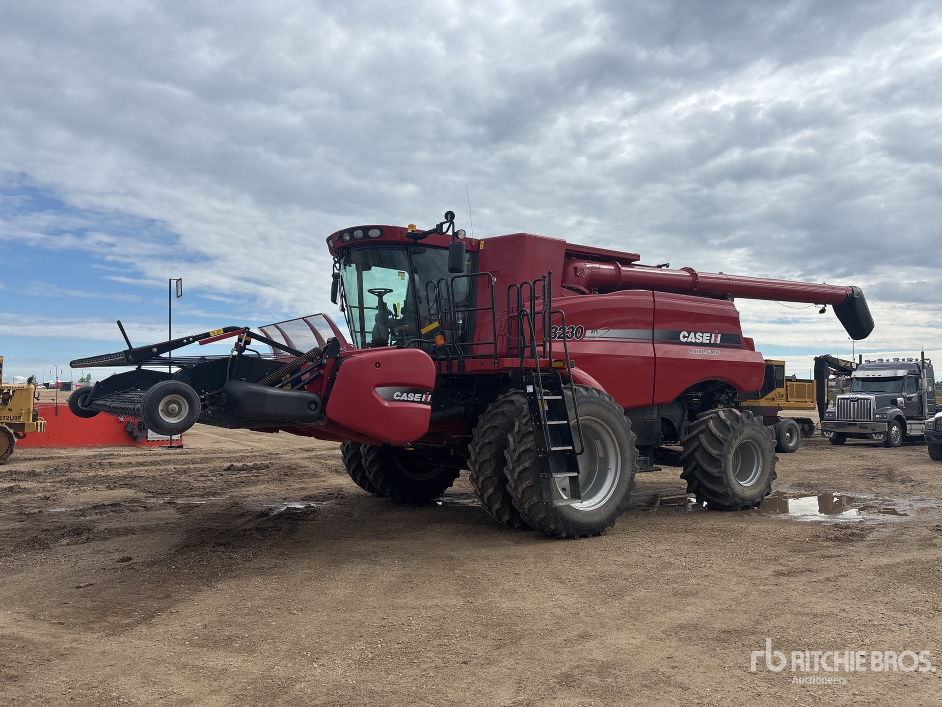 2013 Case Ih 8230