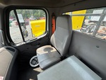 Cab with Seats/armrests