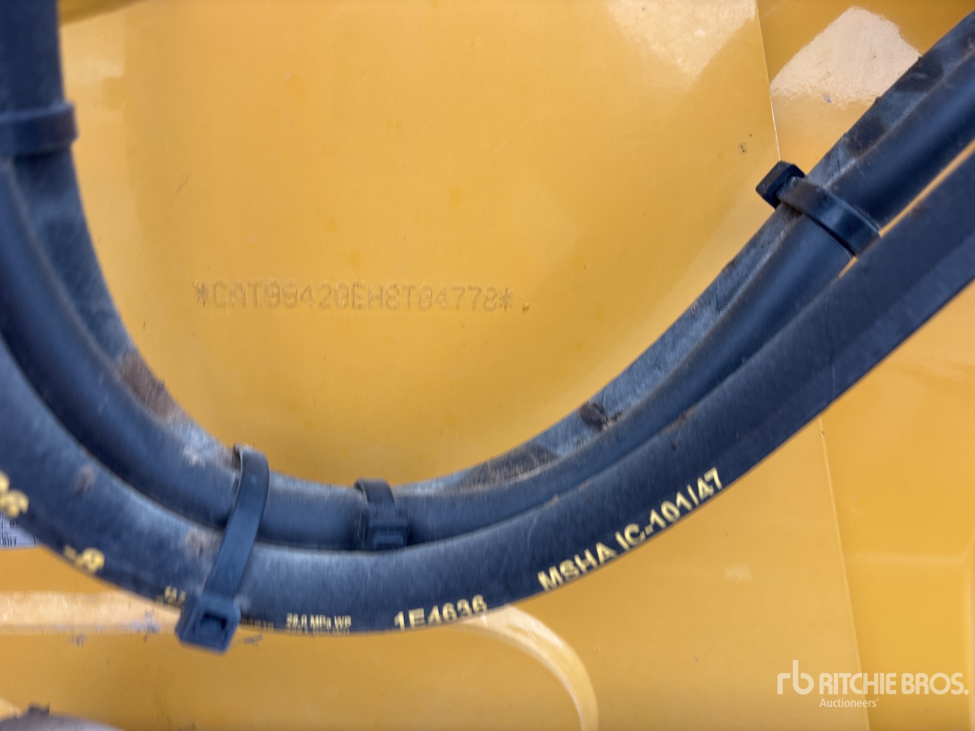 2024 Caterpillar 420