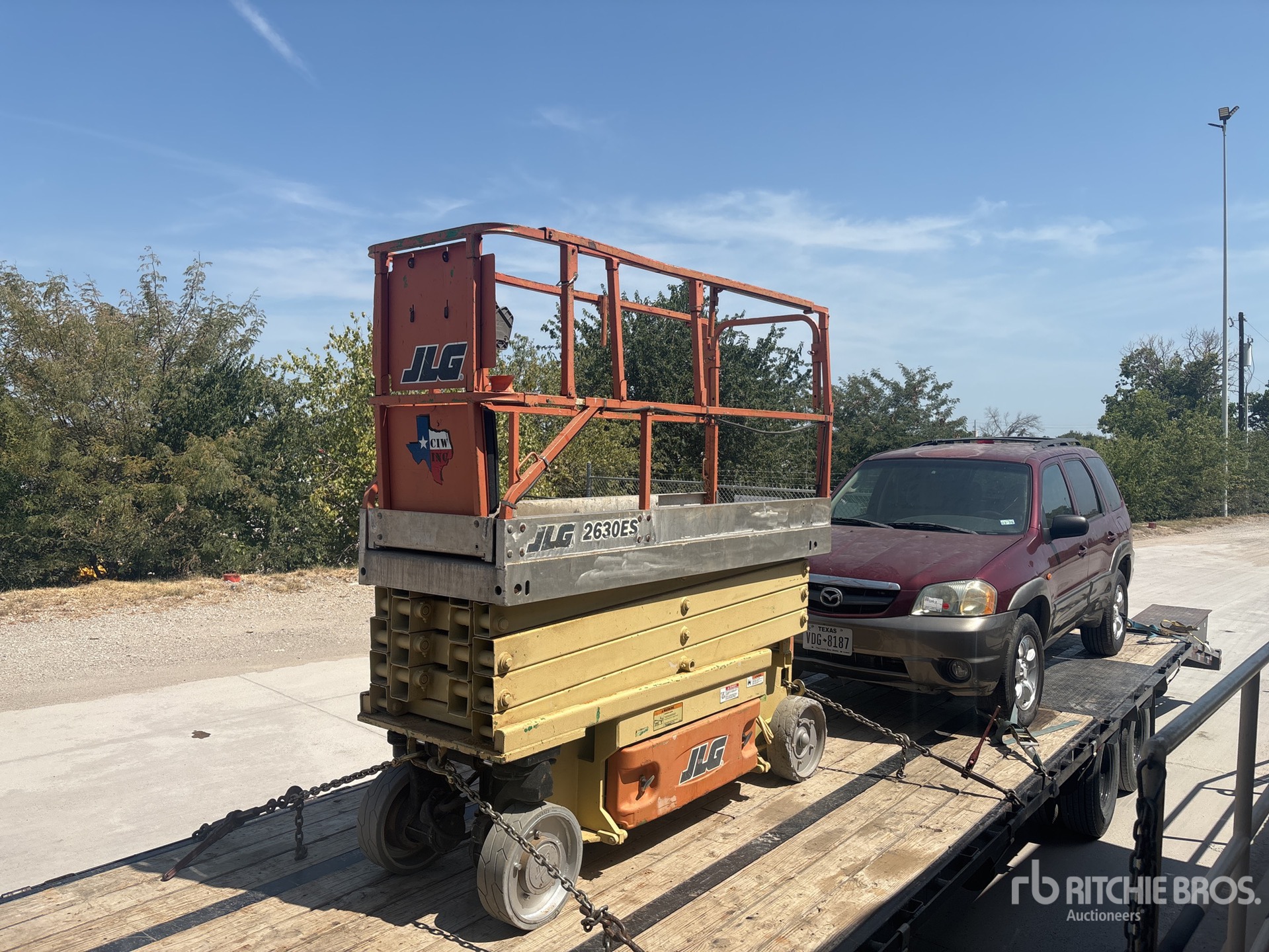 Photo of a 2005 JLG 2630ES