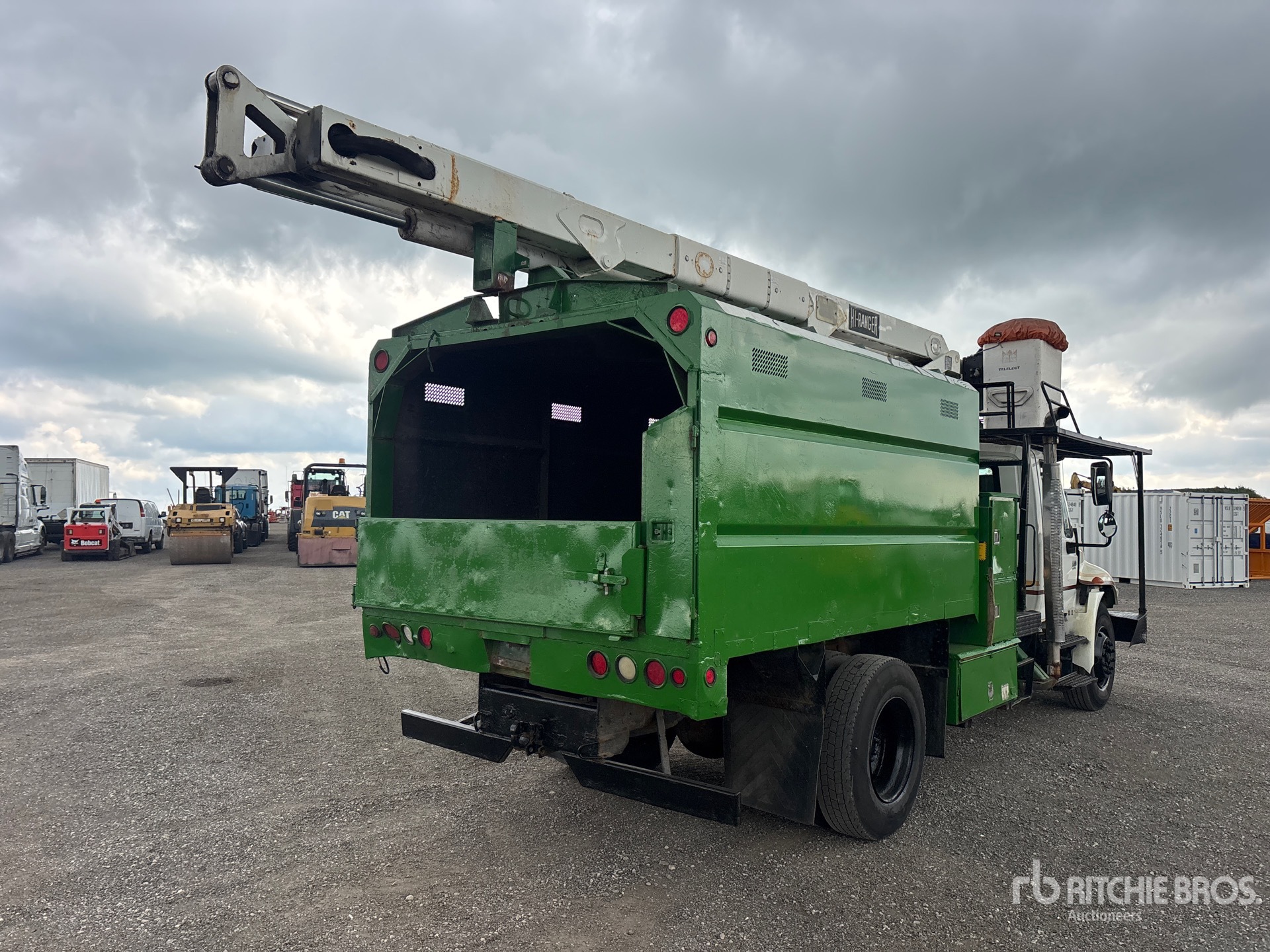2003 International 4400