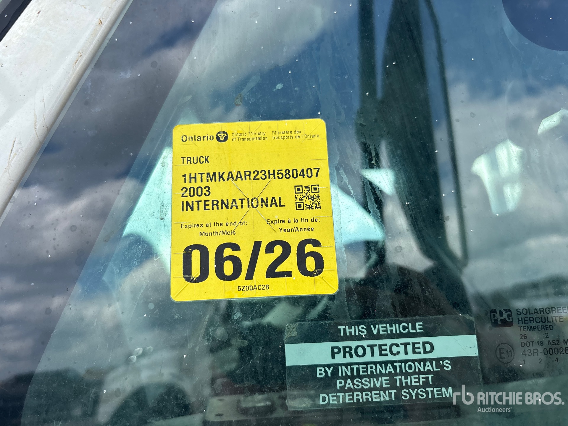 2003 International 4400