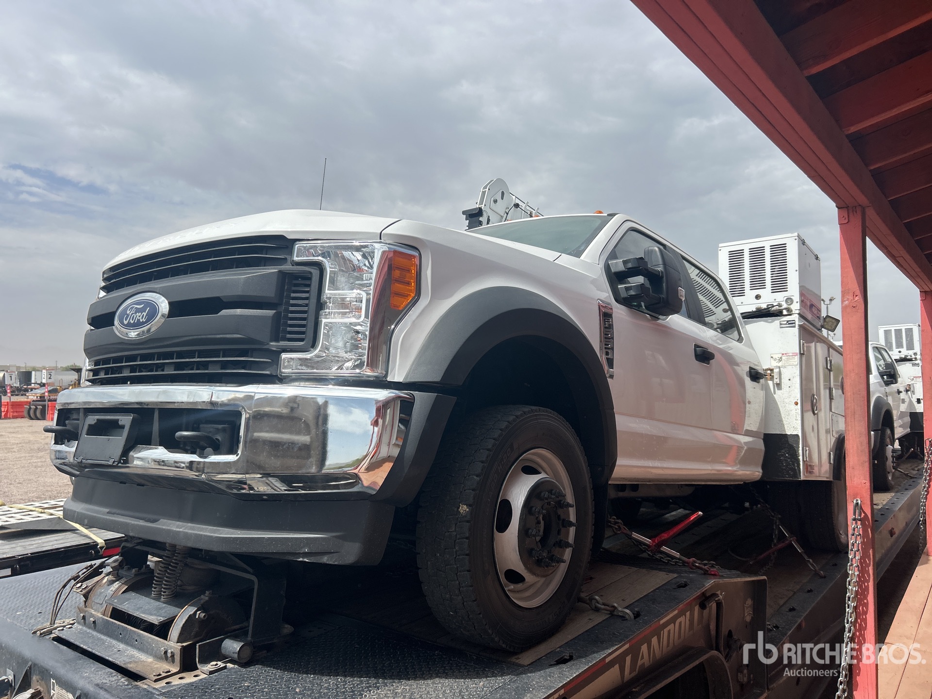 Photo of a 2019 Ford F-550