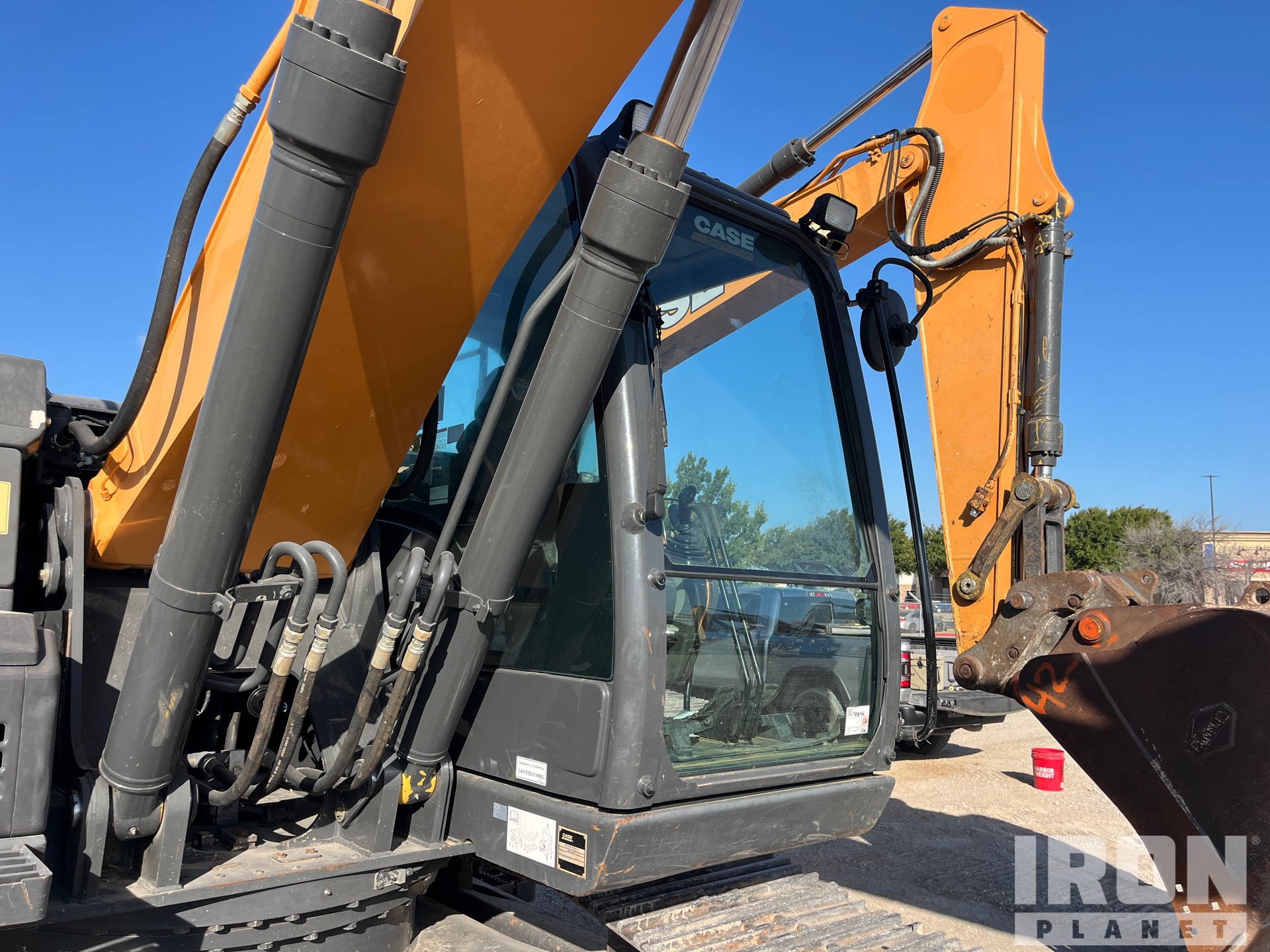 2022 Case CX210D