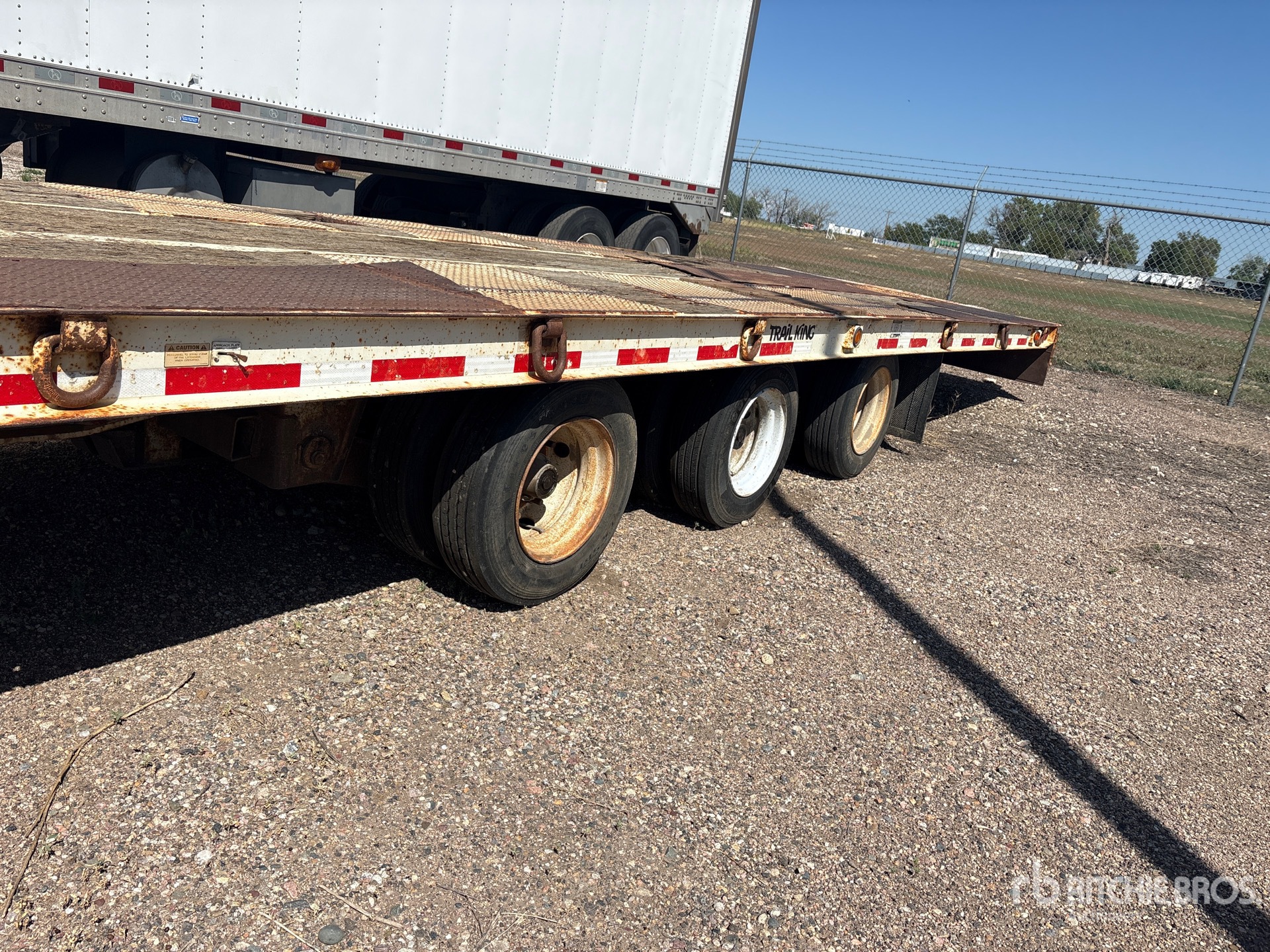 2006 Trail King 30 FT TRI/A