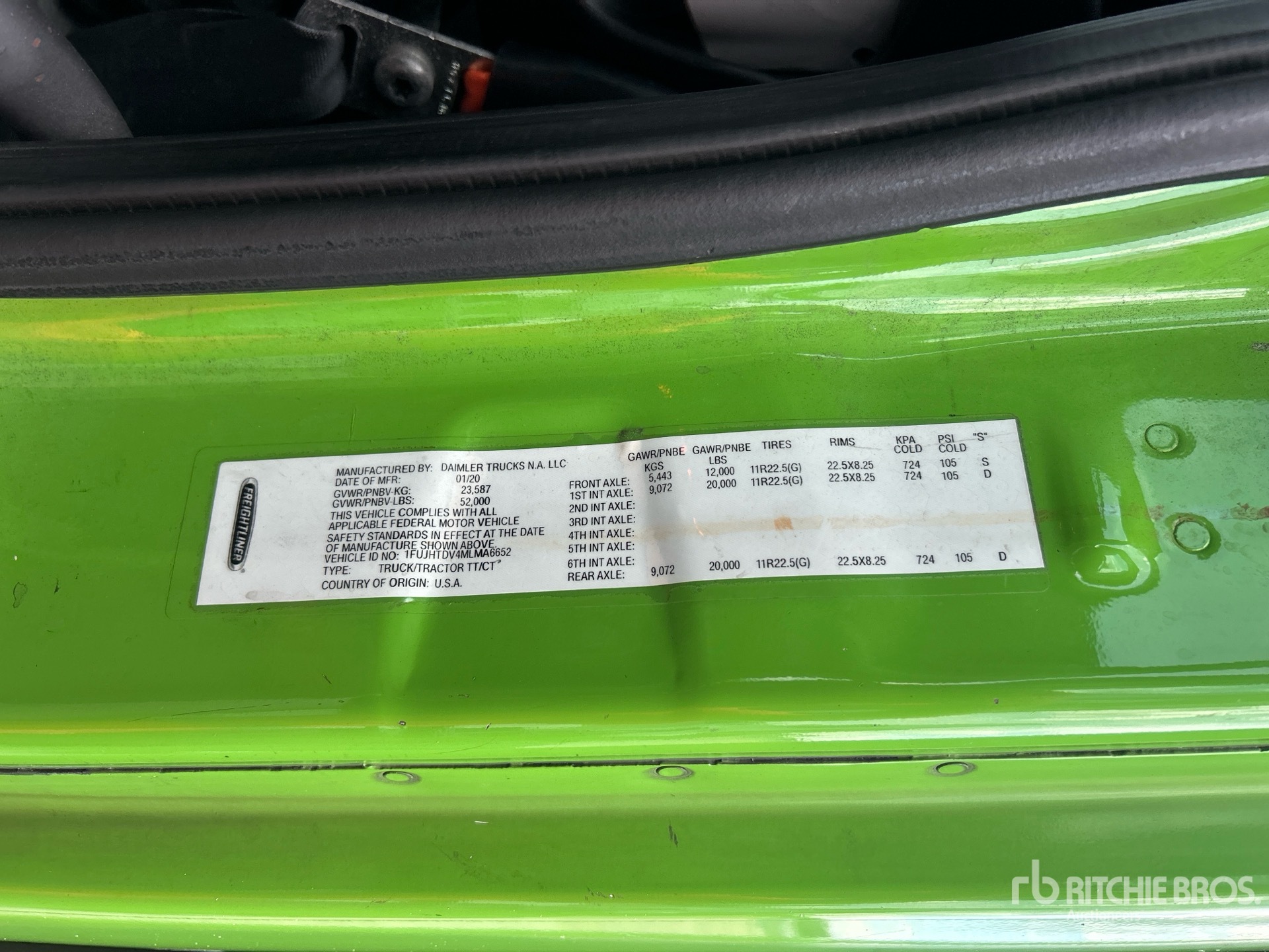 2021 Freightliner CASCADIA 116