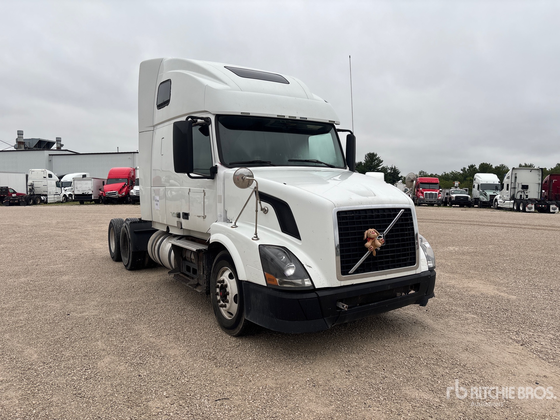 2011 Volvo VNL
