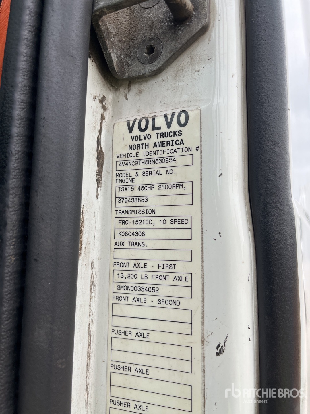 2011 Volvo VNL