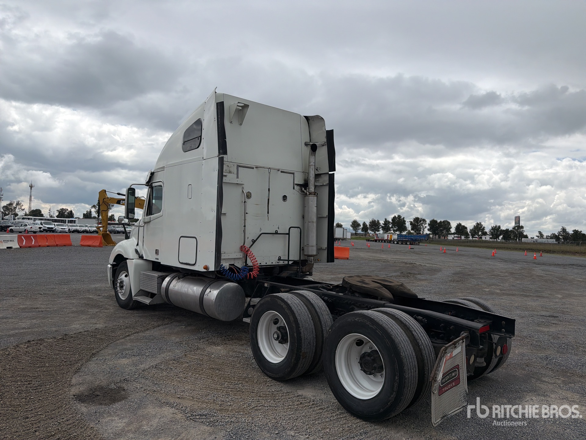 2007 Freightliner COLUMBIA 120