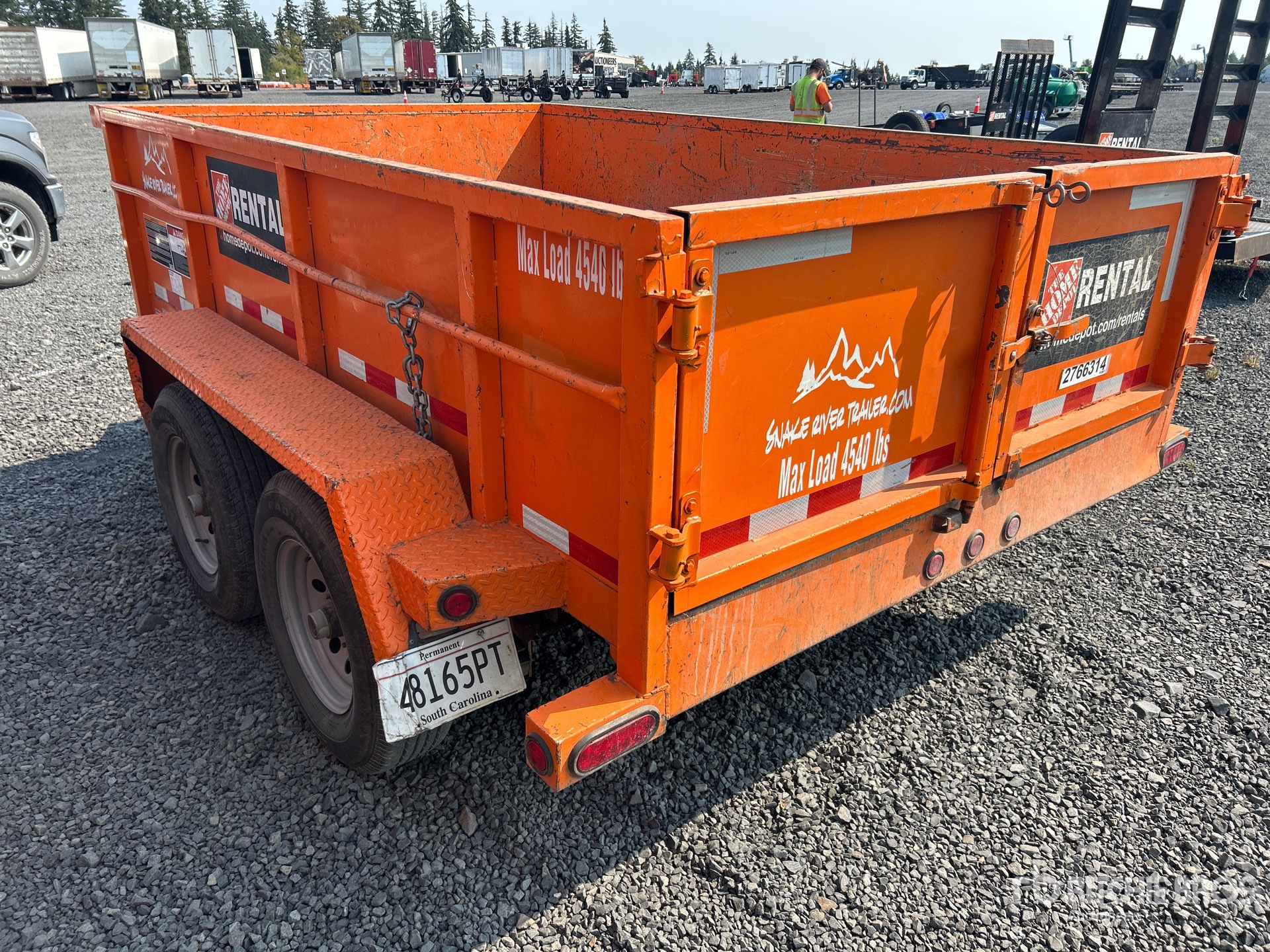 General Appearance with Picture, Left Rear Corner