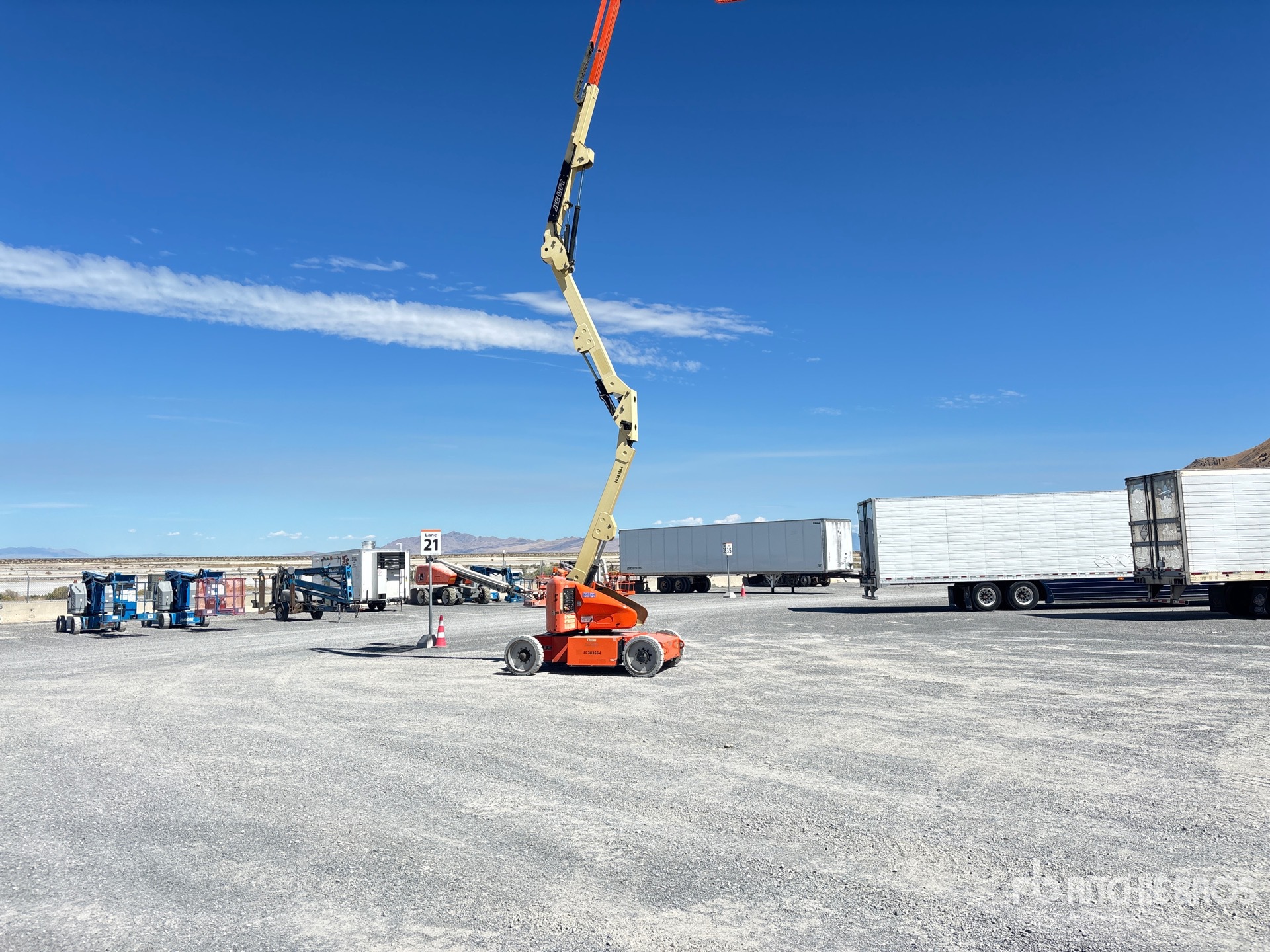2015 JLG E450AJ