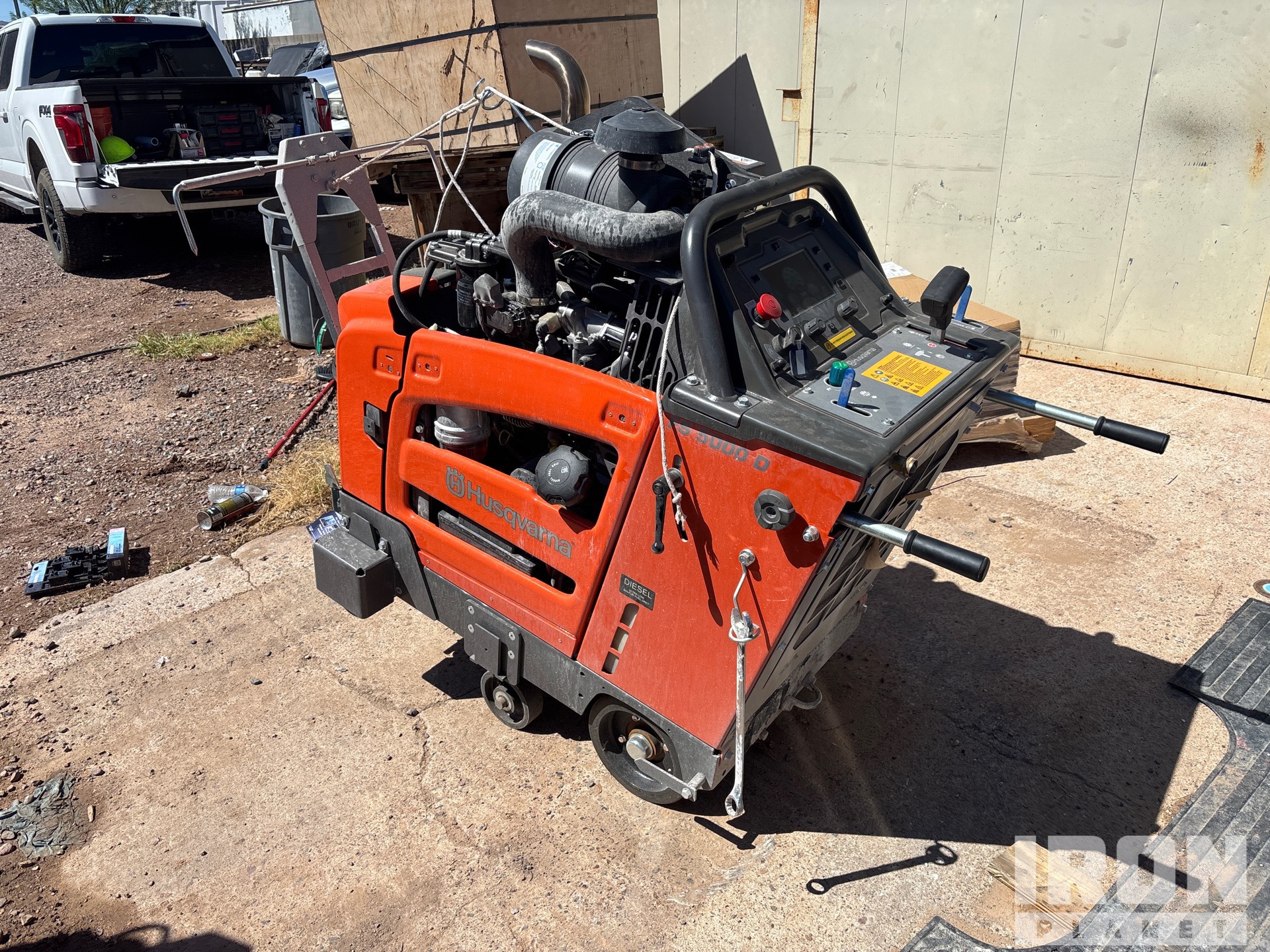 General Appearance with Picture, Left Rear Corner