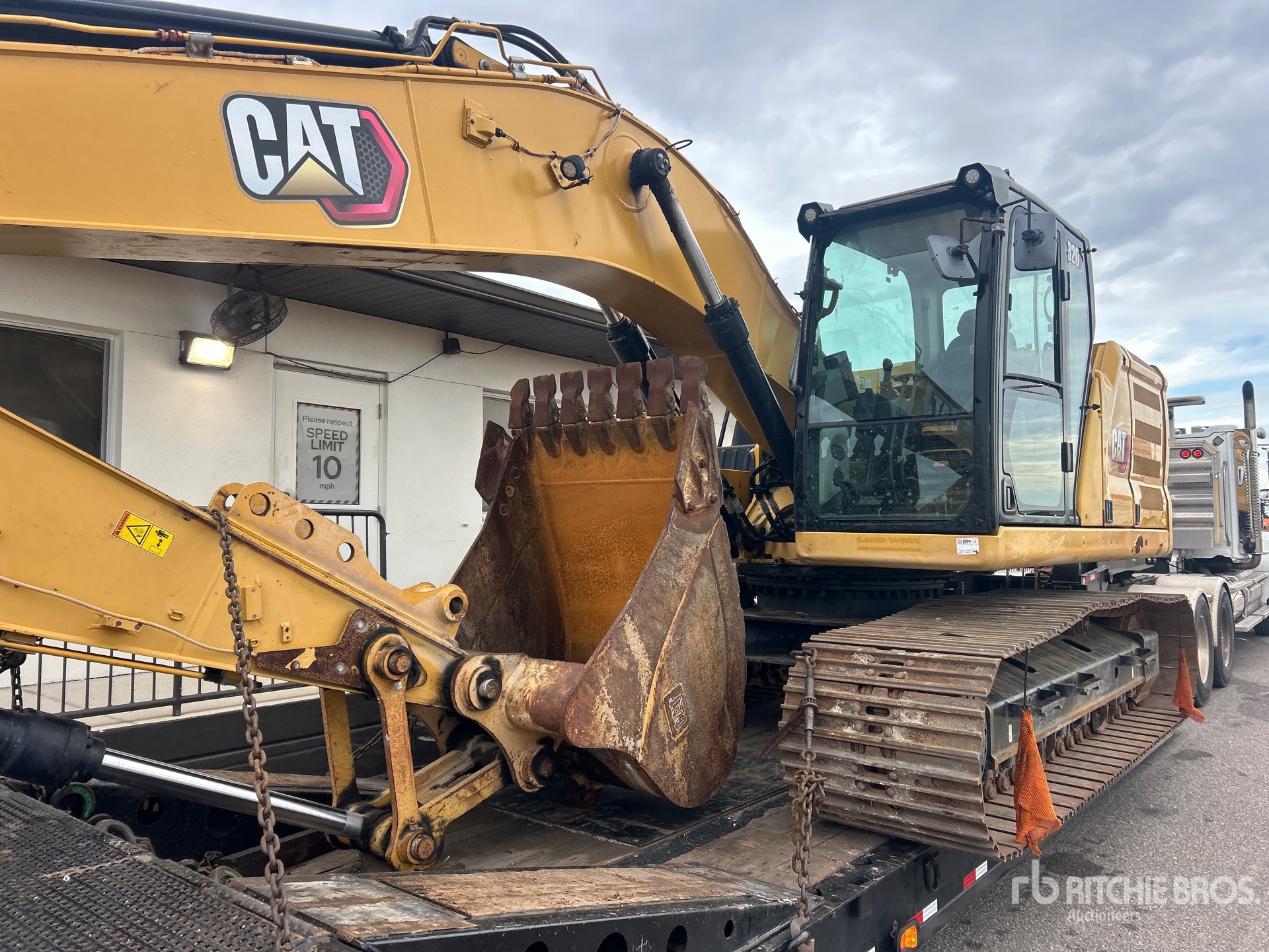 2020 Caterpillar 320