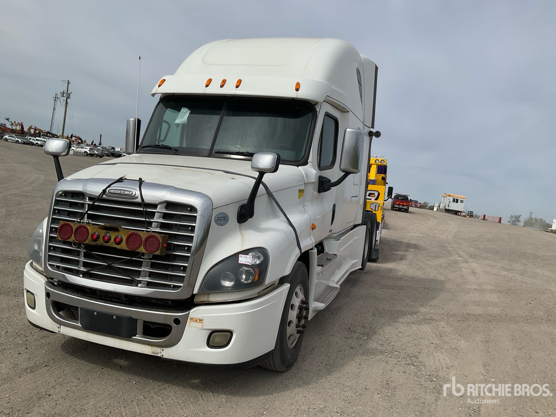 2015 Freightliner CASCADIA 125