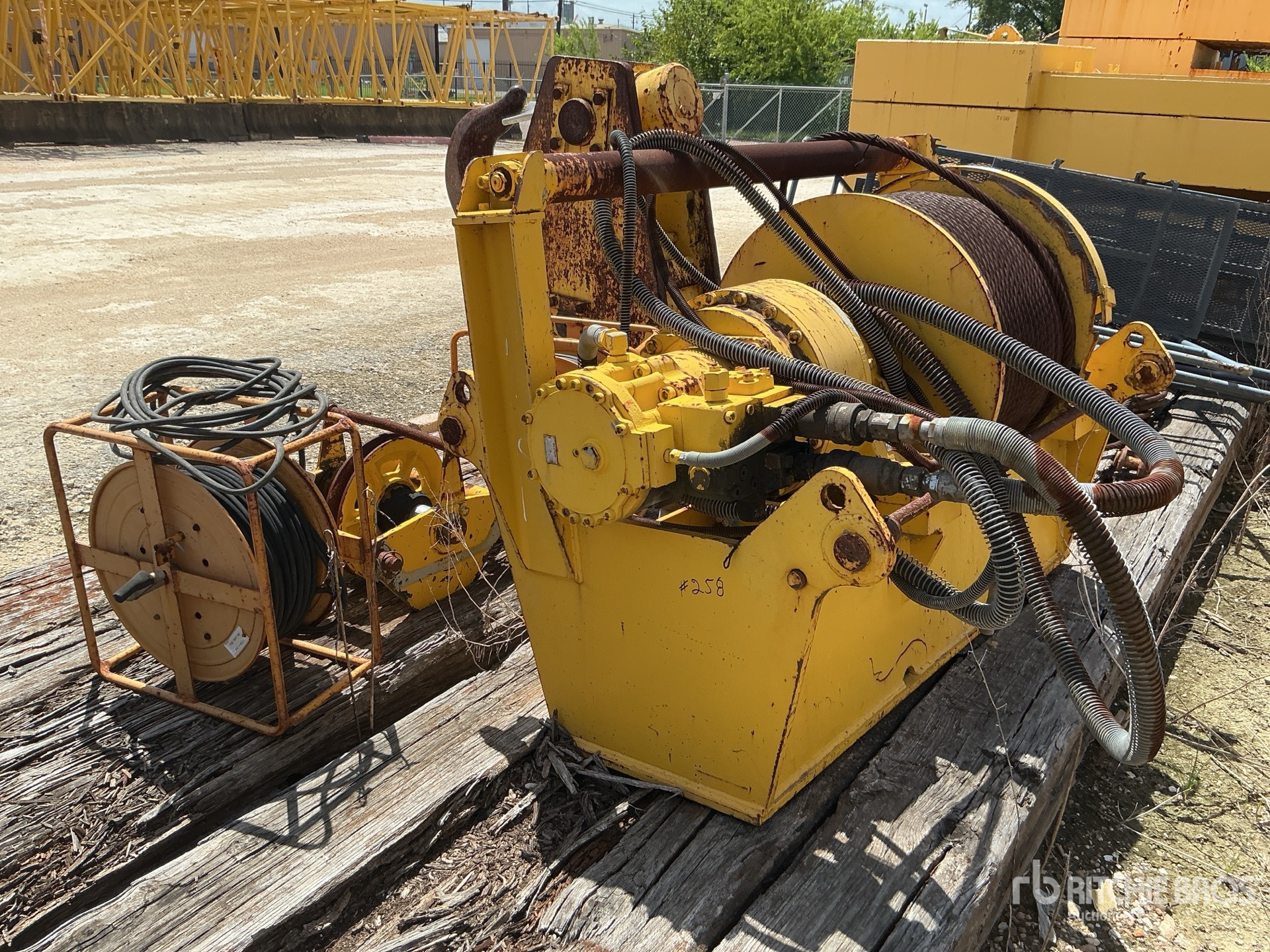 Kobelco CKE2500