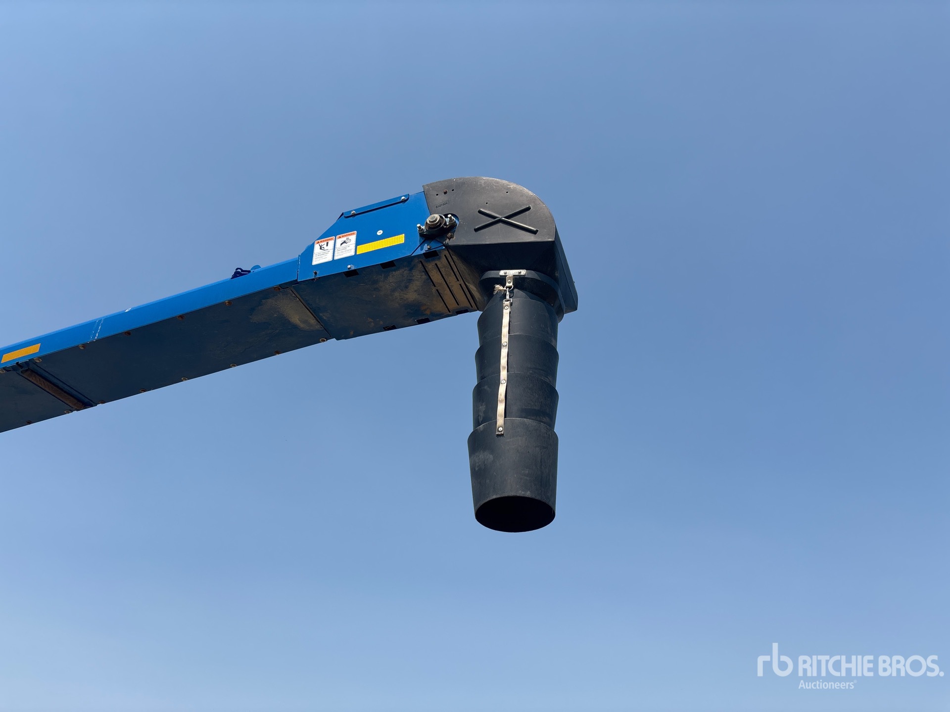 2023 Brandt 1590A