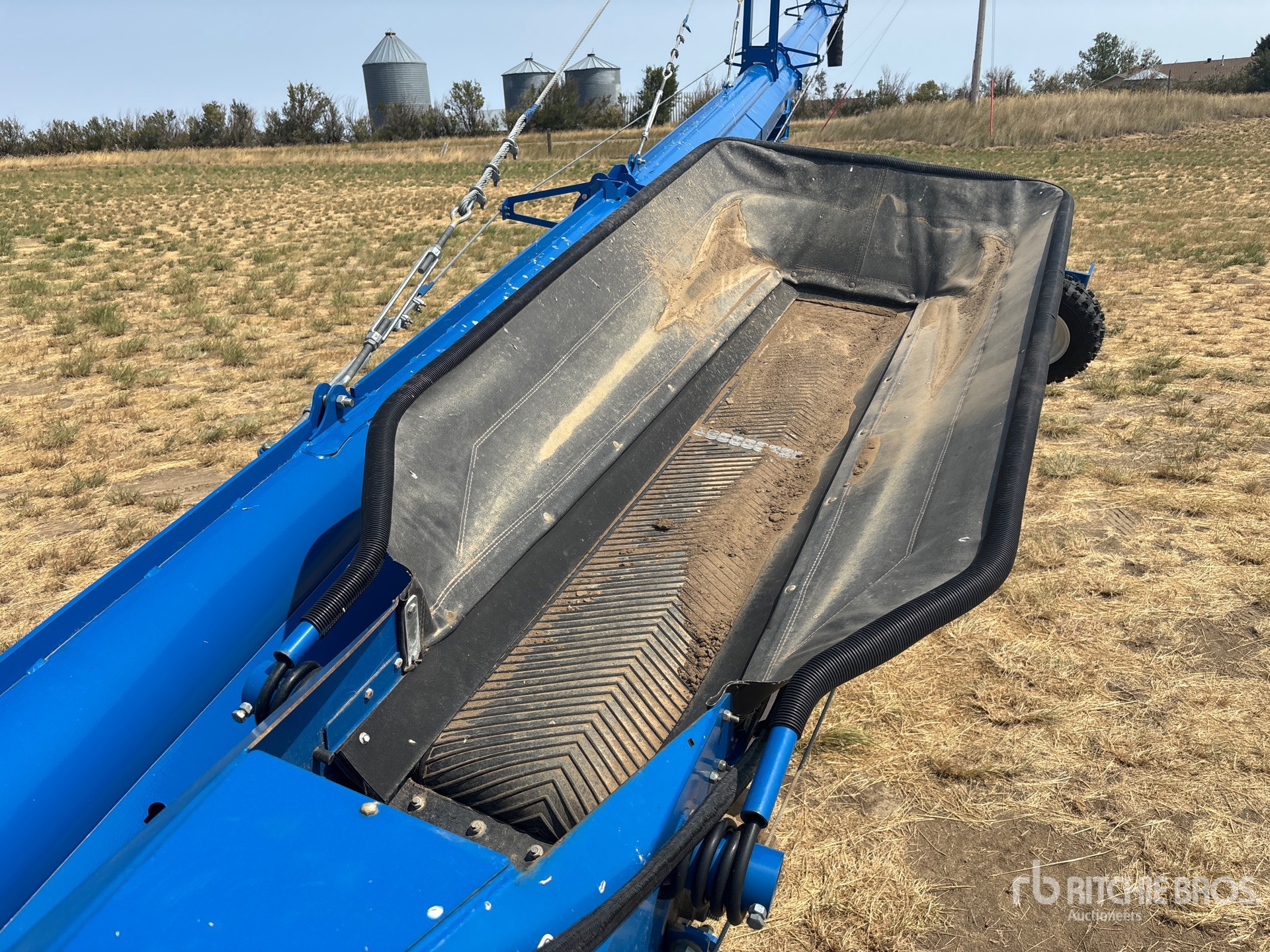 2023 Brandt 1590A